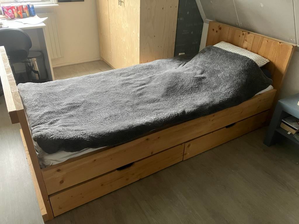 Steigerhouten bed met handige opberglades, Ophalen, Gebruikt, 90 cm, Eenpersoons
