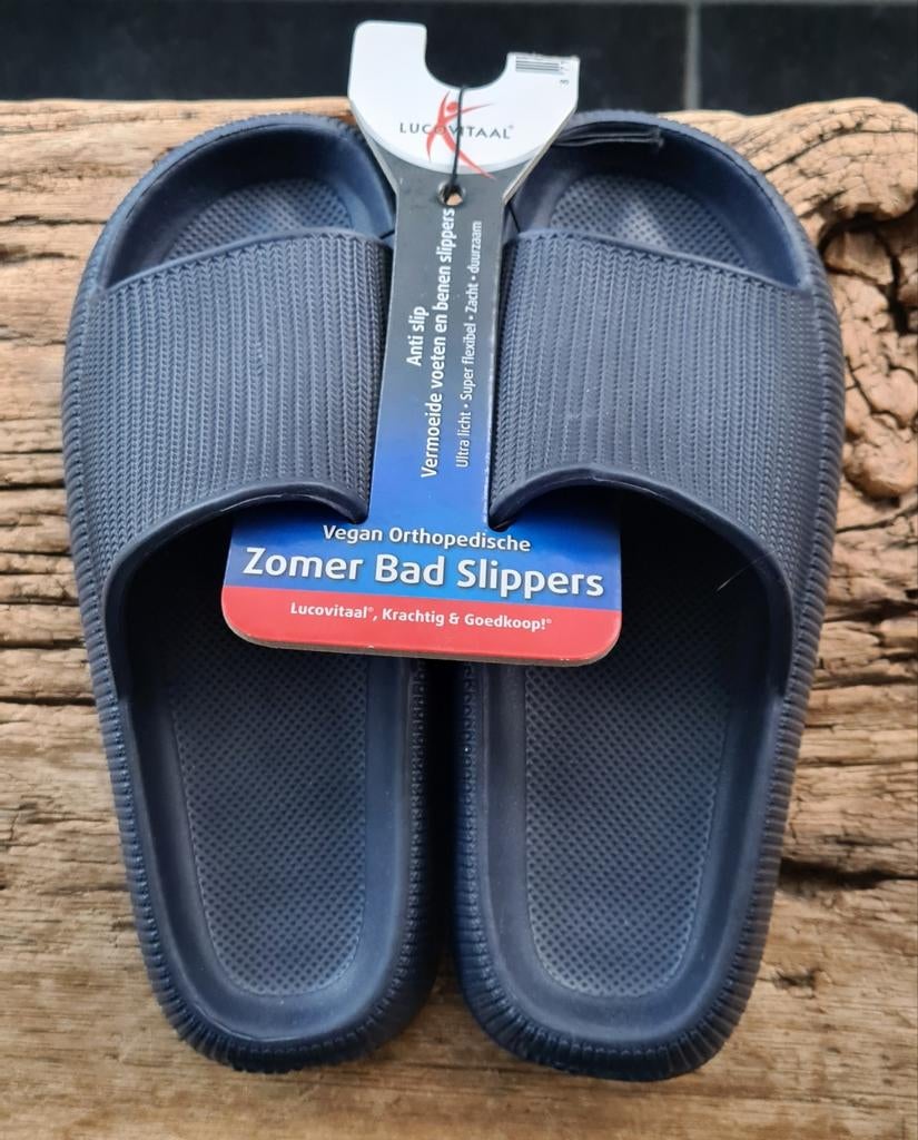 Lucovitaal Orthopedische zomer bad slippers Maat 35-36 nieuw, Slippers, Blauw, Nieuw, Ophalen of Verzenden