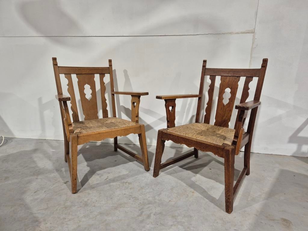 2 brutalist arts & crafts stijl eiken fauteuils., Antiek en Kunst, Ophalen