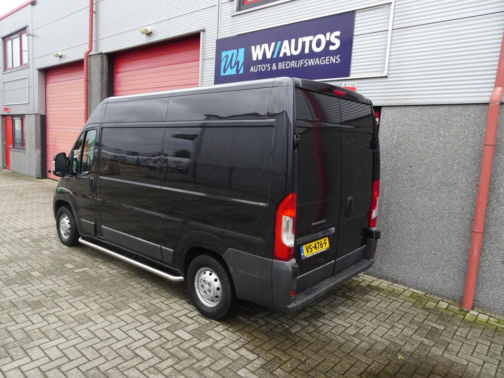 Peugeot Boxer 330 2.2 HDI L2H2 XR 3 zits airco (bj 2016), Auto's, Euro 5, Stof, Gebruikt, Zwart