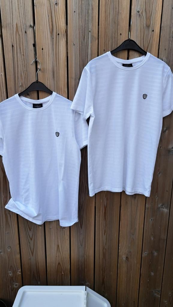 Twee witte T-shirts met logo stangata, Stangata, Wit, Ophalen of Verzenden, Zo goed als nieuw
