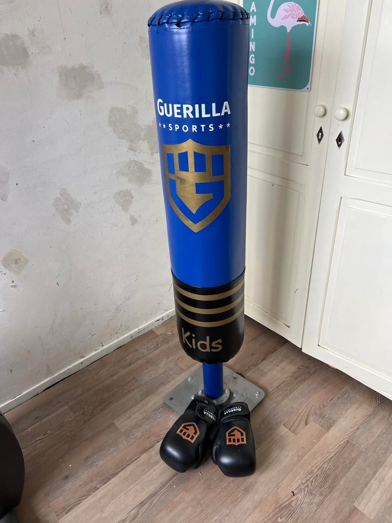 Boksbal jeugd met handschoenen - Guerilla Sports Kids, Ophalen, Gebruikt, Boksbal