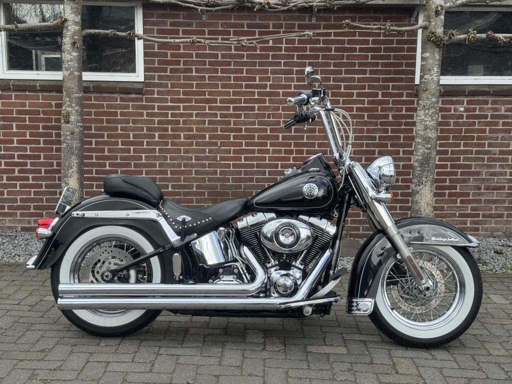 Harley-Davidson 103 FLSTC Heritage Classic (bj 2013), 1690 cc, Blue Bull B.V., Bedrijf, Meer dan 35 kW