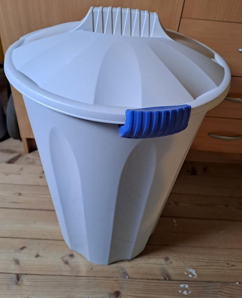 Opbergtonnen, Ophalen, Kunststof