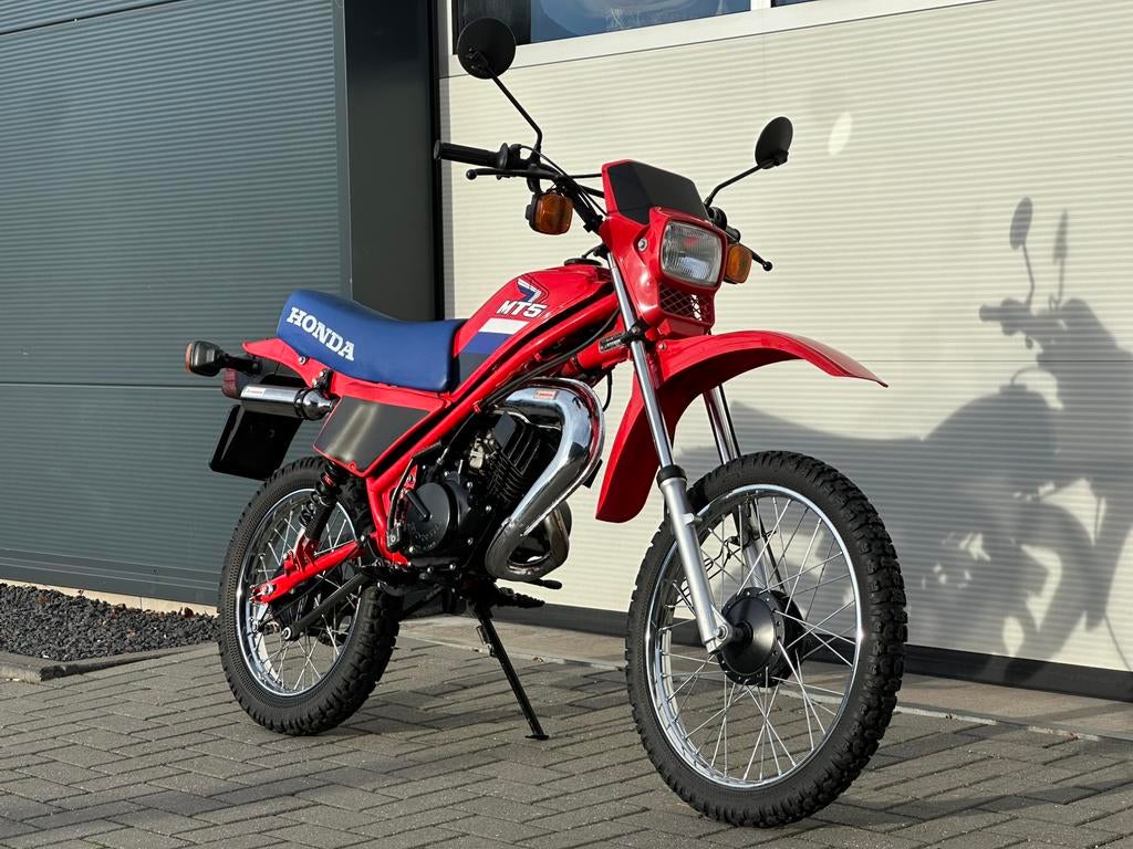 Honda MT5 1986 R134 Rood, Honda, Ophalen of Verzenden, Zo goed als nieuw, Rivium Boulevard 201-234 (Level 11) 2909 LK Capelle aan den IJssel