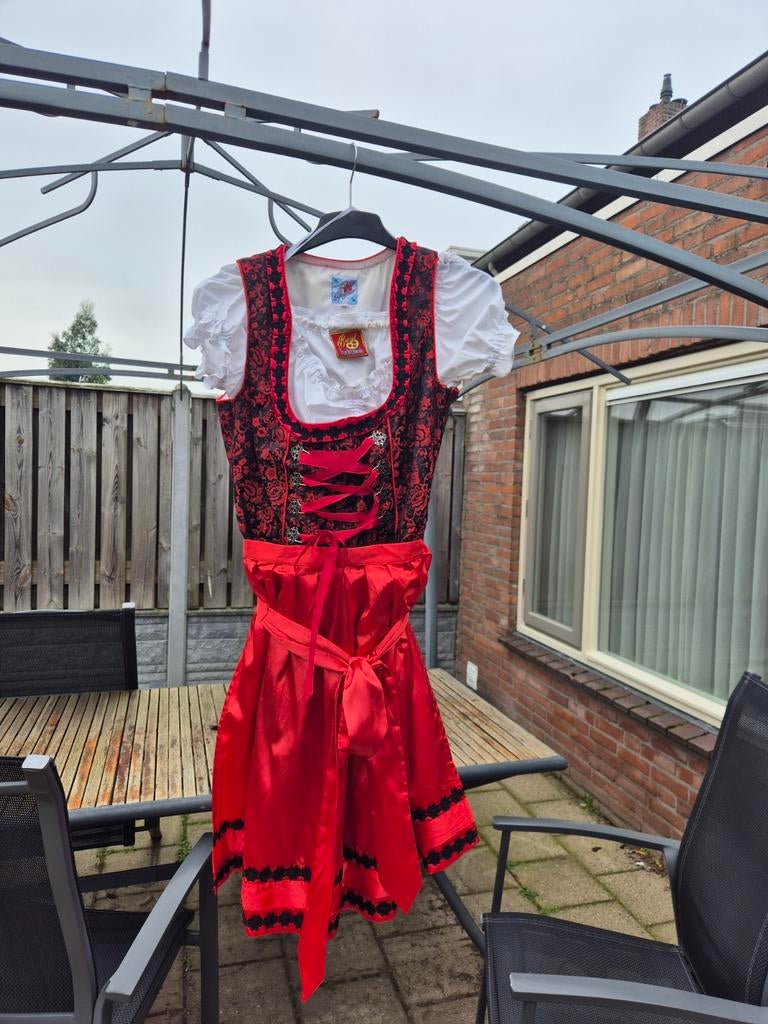 Mooie Dirndl met blouse en schort, Maat 46/48 (XL) of groter, Ophalen of Verzenden, Overige thema's, Zo goed als nieuw