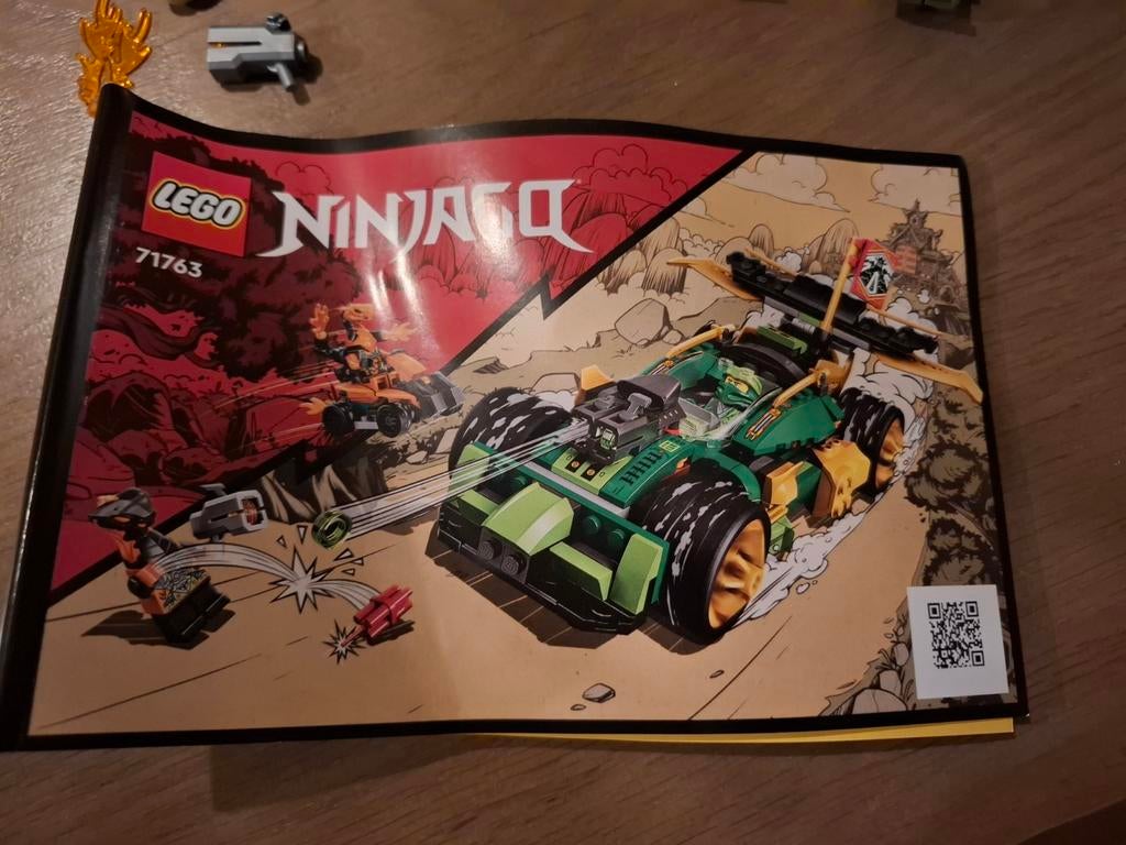 LEGO Ninjago 71763 Lloyd's Raceauto, Overige generaties, Ophalen of Verzenden, Gebruikt, Overige rassen