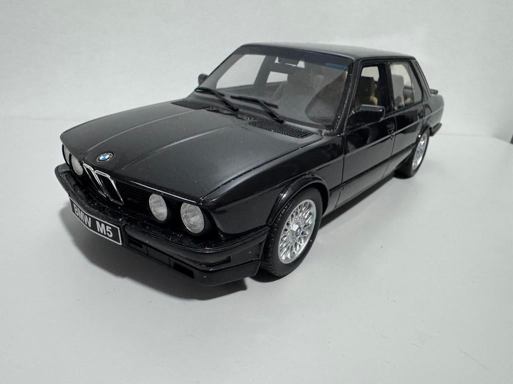Ottomobile bmw e28 m5 sedan zwart 1:18 otto mobile, Ophalen of Verzenden, Zo goed als nieuw, OttOMobile