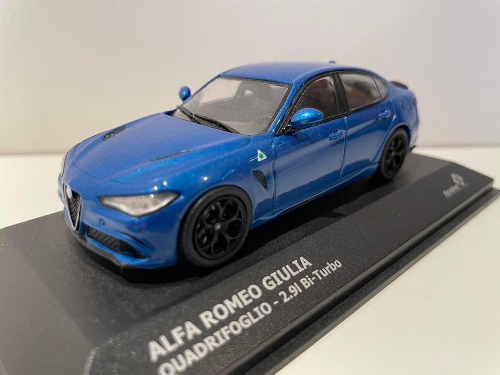 Alfa Romeo Giulia Quadrifoglio, Ophalen of Verzenden, Zo goed als nieuw, Auto, Solido