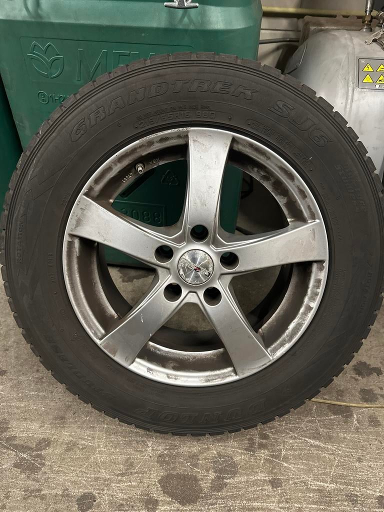Winterset 16 inch Nissan Qashqai, 16 inch, Banden en Velgen, Personenwagen, Gebruikt
