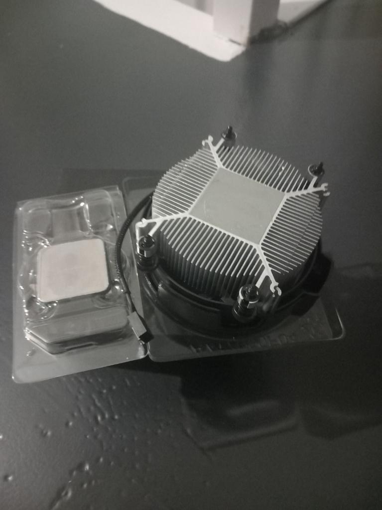 AMD Ryzen 5 2600 incl. stock koeler, Computers en Software, Processors, 6-core, Gebruikt, Socket AM4, 3 tot 4 Ghz