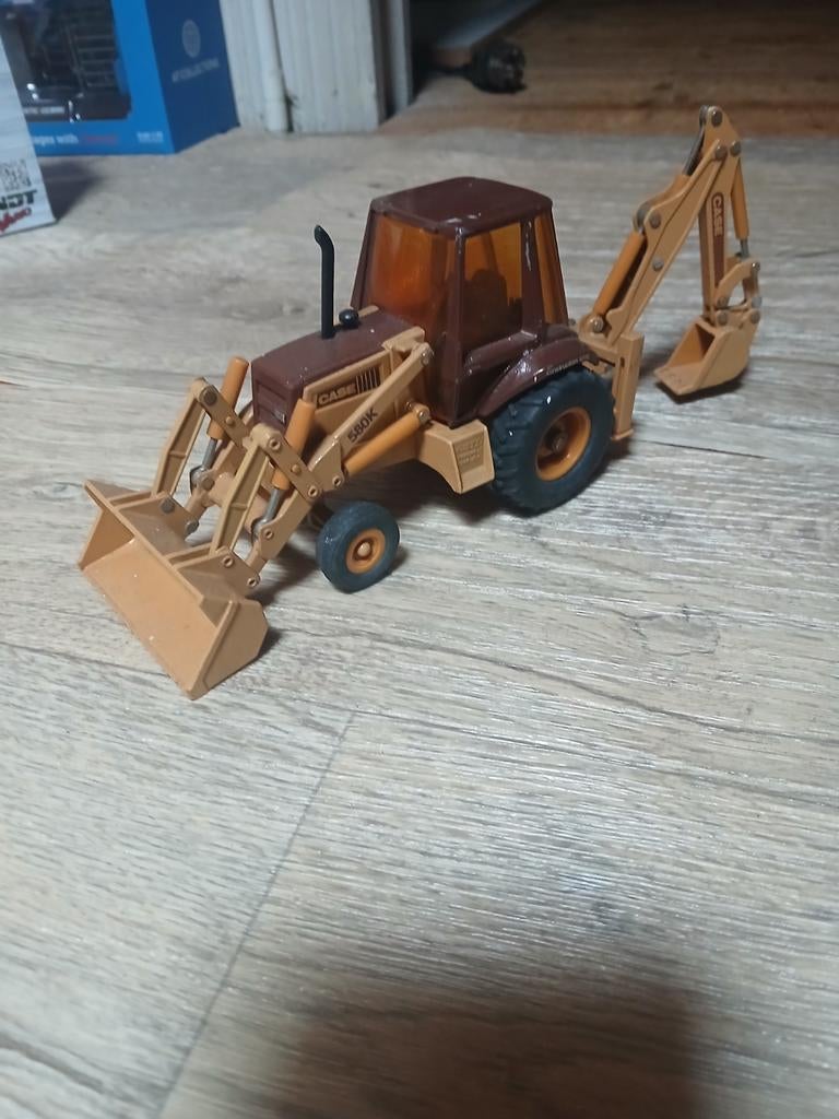 Case 580K Schaalmodel - Graafmachine, Overige merken, Gebruikt, Auto, 700 State Street Racine, WI 53404 USA