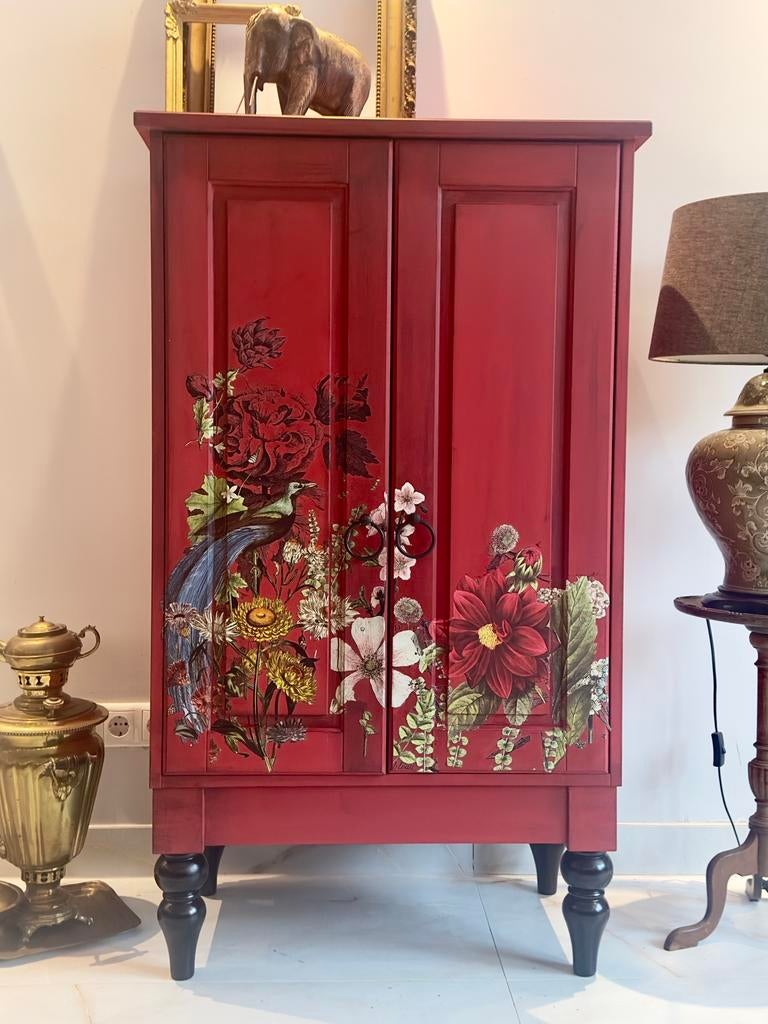 Chinese stijl kast, Ophalen, Zo goed als nieuw