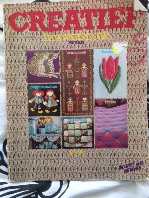 creatief handwerkboek van libelle 1977, Ophalen of Verzenden, Gelezen, Scrapbooking en Knutselen