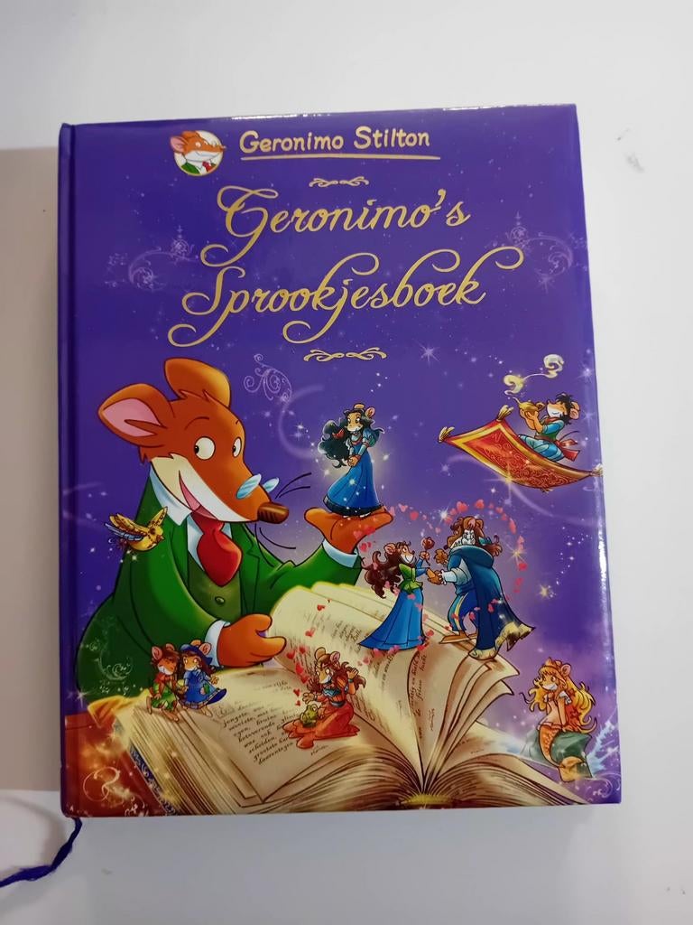 * Geronimo's sprookjesboek  - Geronimo Stilton, Boeken, Ophalen of Verzenden, Zo goed als nieuw