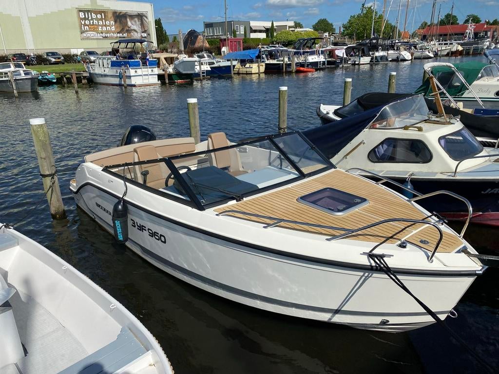 Quicksilver activ 605 cruiser, Watersport en Boten, Ophalen, 6 meter of meer, Zo goed als nieuw, Buitenboordmotor