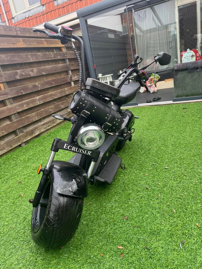 Scooter ECruiser GTS 4.0 ( Elektrisch ) Tellerstand: 516 km, Ophalen, Elektrisch, Zo goed als nieuw