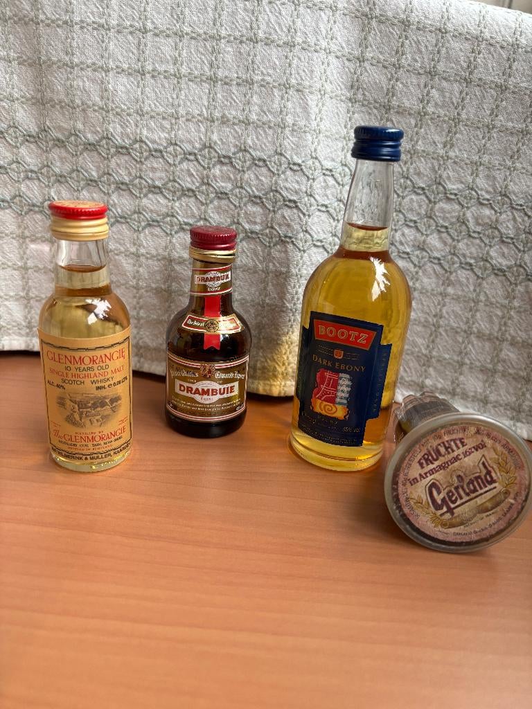 Miniatuur flesjes, Ophalen of Verzenden