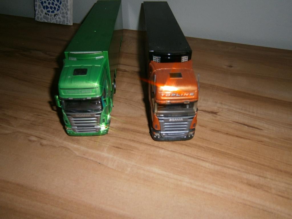 2 Scania Demo uitvoeringen beiden met koelopleggers, Ophalen of Verzenden, Zo goed als nieuw, Bus of Vrachtwagen, Tekno
