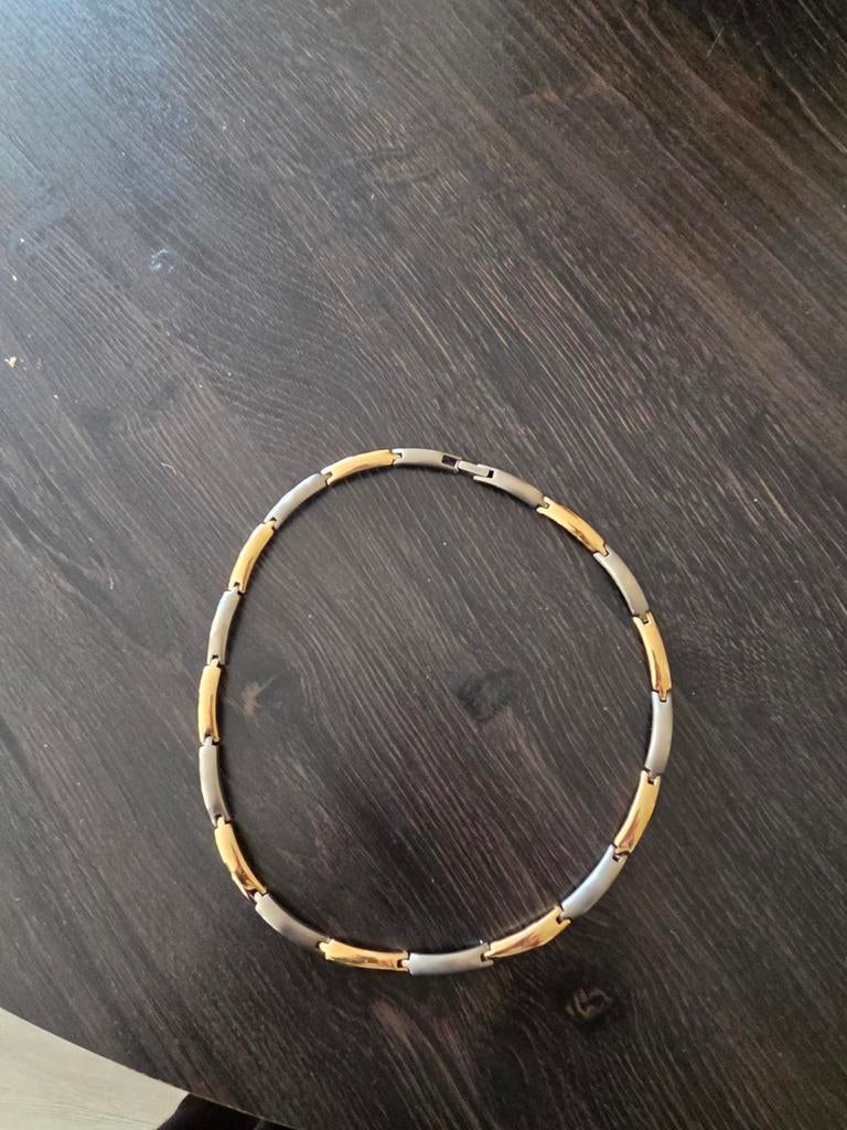 Boccia titanium Elegante Gouden en Zilveren Halsketting, Ophalen of Verzenden, Gebruikt, Goud, Overige materialen