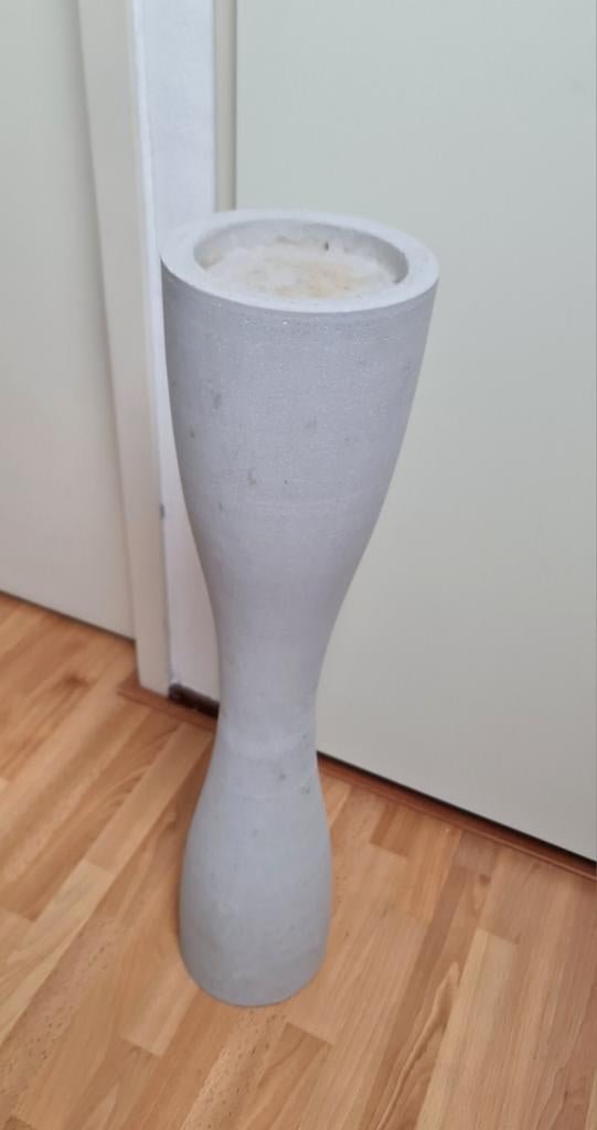 Its All About RoMi Amsterdam pilaar kandelaar grijs uniek, Ophalen, Overige materialen, Gebruikt, 50 tot 75 cm