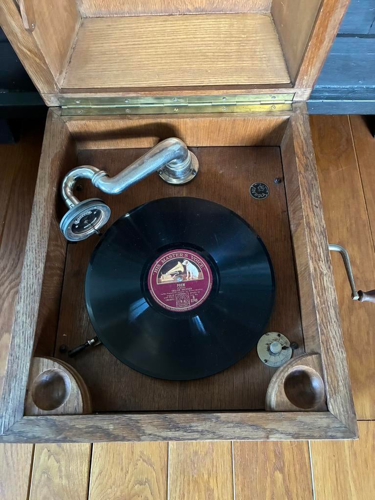 Antieke grammofoon Favrola germany, Antiek en Kunst, Antiek | Tv's en Audio, Ophalen