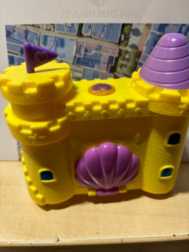 Polly pocket kasteel 2018 mattel met poppetjes, Verzamelen, Verzenden
