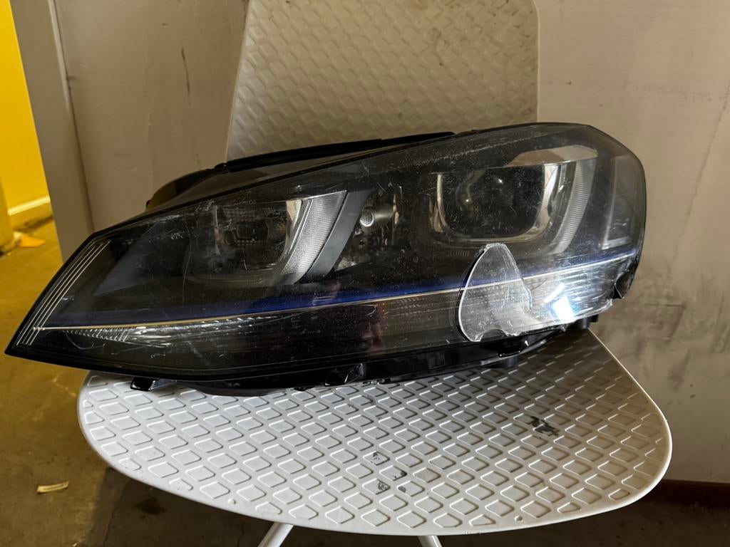 Golf 7 GTE - beschadigde koplamp, Ophalen, Gebruikt, Volkswagen