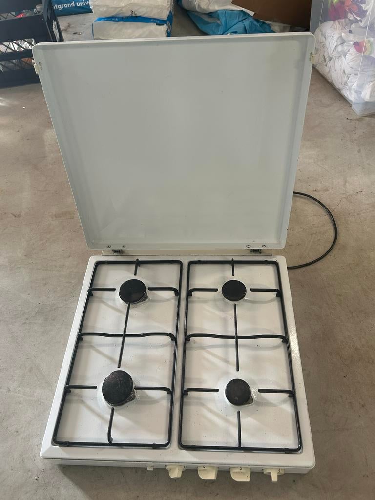 Vrijstaand 4-pits gasstel - In goede staat, Gebruikt, Gas, Vrijstaand, 4 kookzones