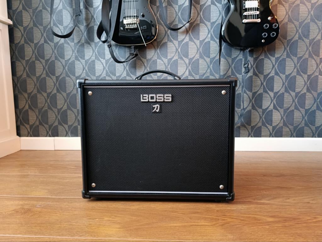 Boss Katana 100 gitaar versterker, Ophalen, Zo goed als nieuw
