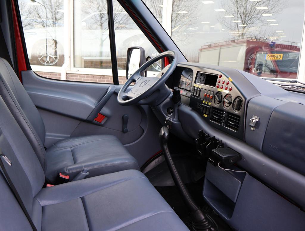 Mercedes-Benz Sprinter 412D 2.9D AUTOMAAT *13.403 KM* BRANDW, Auto's, Bestelauto's, Automaat, Gebruikt, 122 pk, Bedrijf