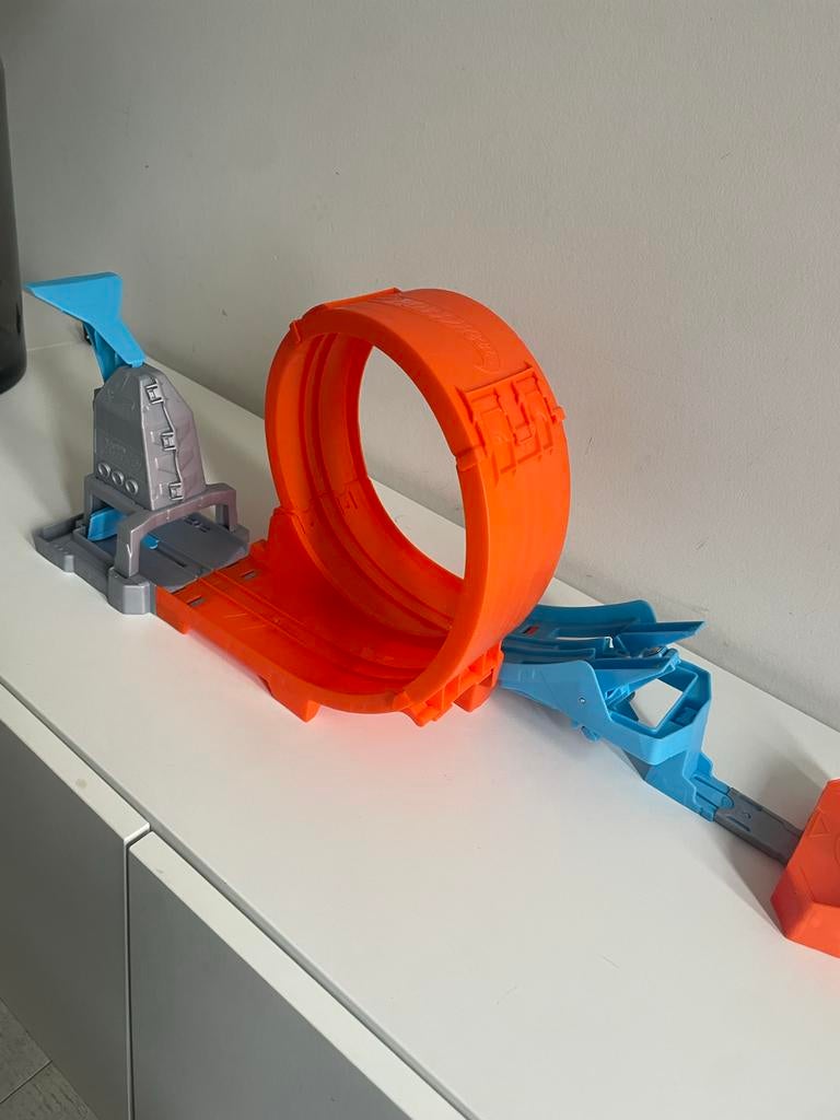 Hot Wheels Looping Stuntkampioen Baanset GTV13, Kinderen en Baby's, Speelgoed | Racebanen, Ophalen of Verzenden, Zo goed als nieuw