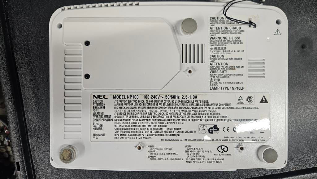 Beamer NEC NP100 2000 ansi!!, Ophalen of Verzenden