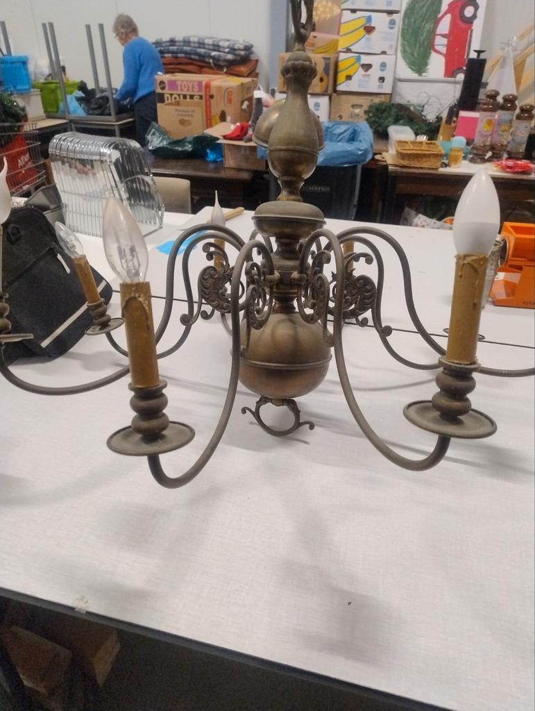 Antieke messing kroonluchter, 8 armen, Ophalen, Gebruikt