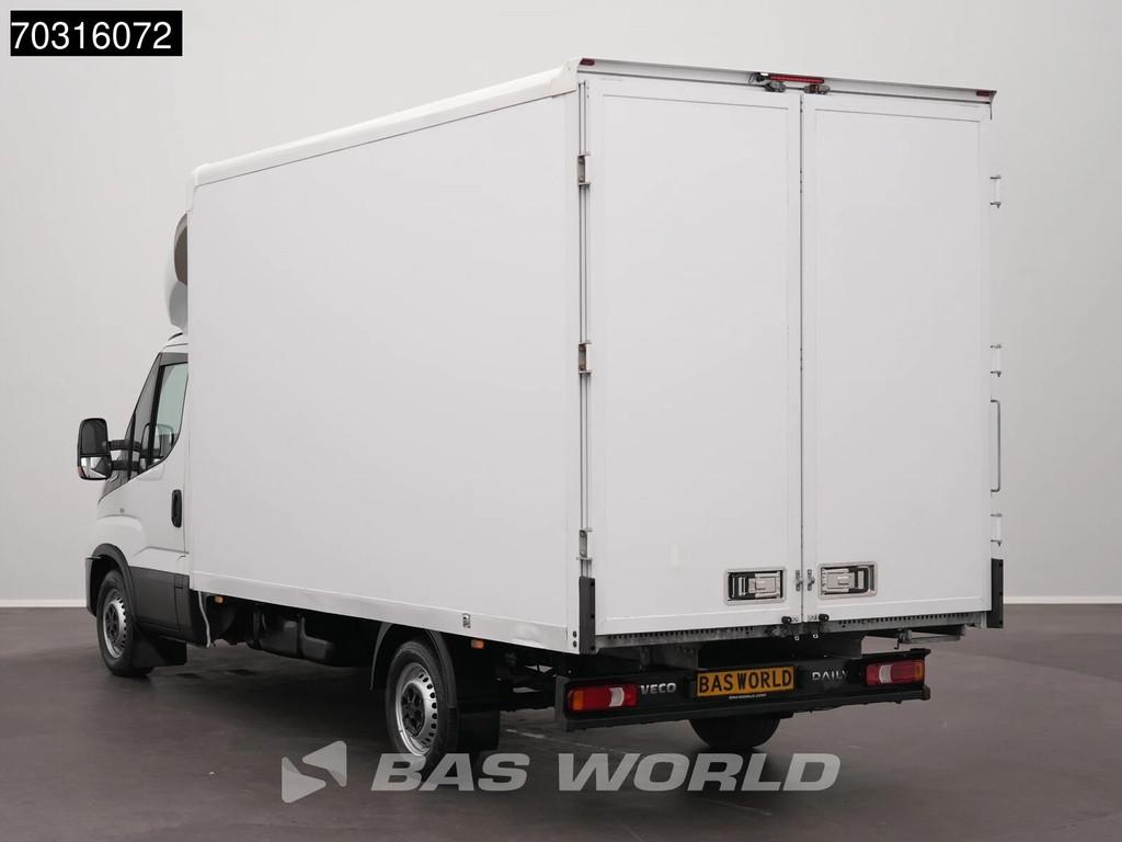 Iveco Daily 35S16 Automaat 160PK Bakwagen Achterdeuren Airco, Automaat, Stof, Gebruikt, Euro 6