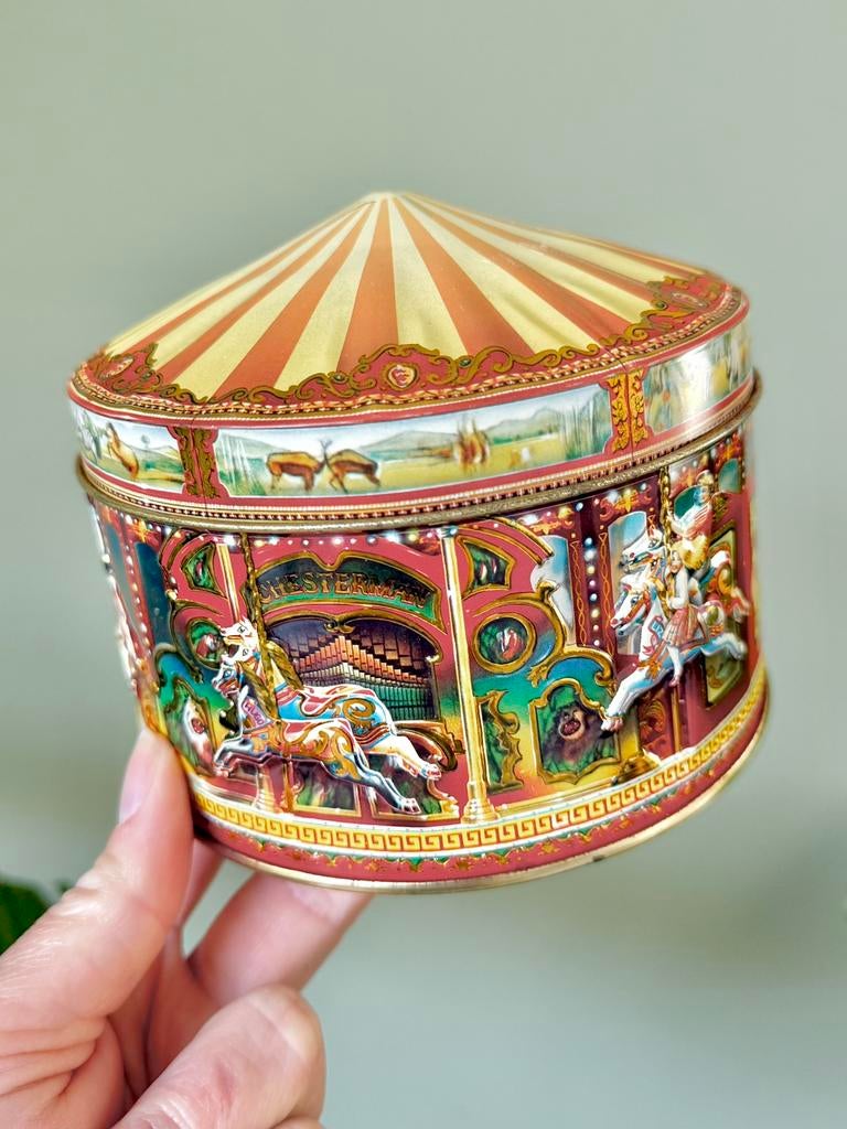 Vintage draaimolen reliëf blikje opbergdoosje, Ophalen of Verzenden, Gebruikt