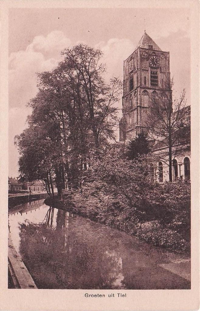 Tiel - Groeten uit met kerk (gel. 1939), Ophalen of Verzenden, 1920 tot 1940, Gelopen, Gelderland