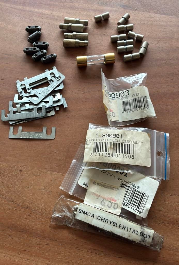 Simca  zekeringen oud ?, Ophalen, Zo goed als nieuw