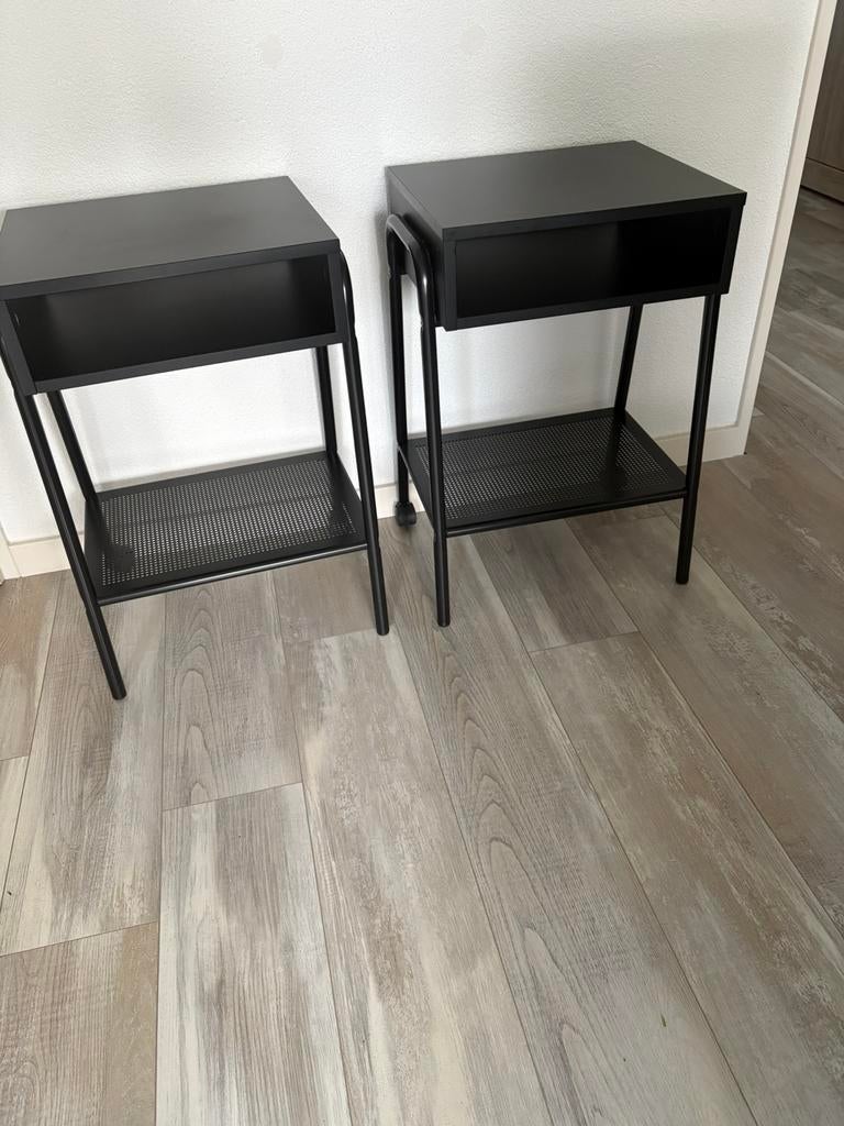 Set nachtkastjes, Ophalen, Zo goed als nieuw, Minder dan 45 cm, 55 tot 70 cm