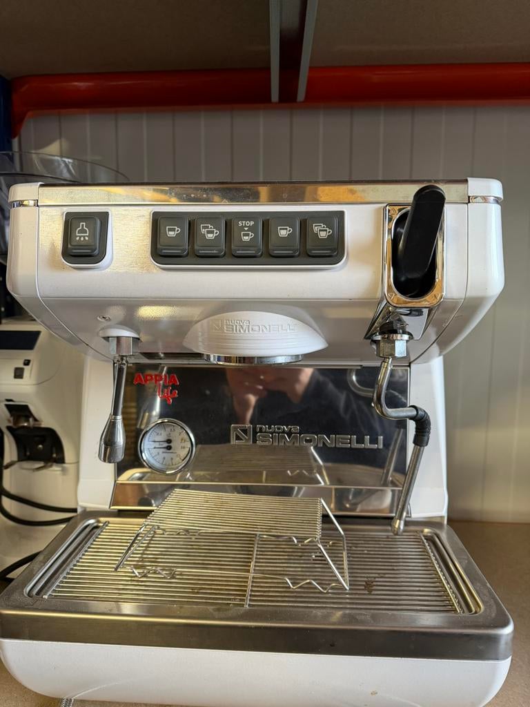 Professionele Nuova Simonelli espressomachine, Ophalen, Zo goed als nieuw