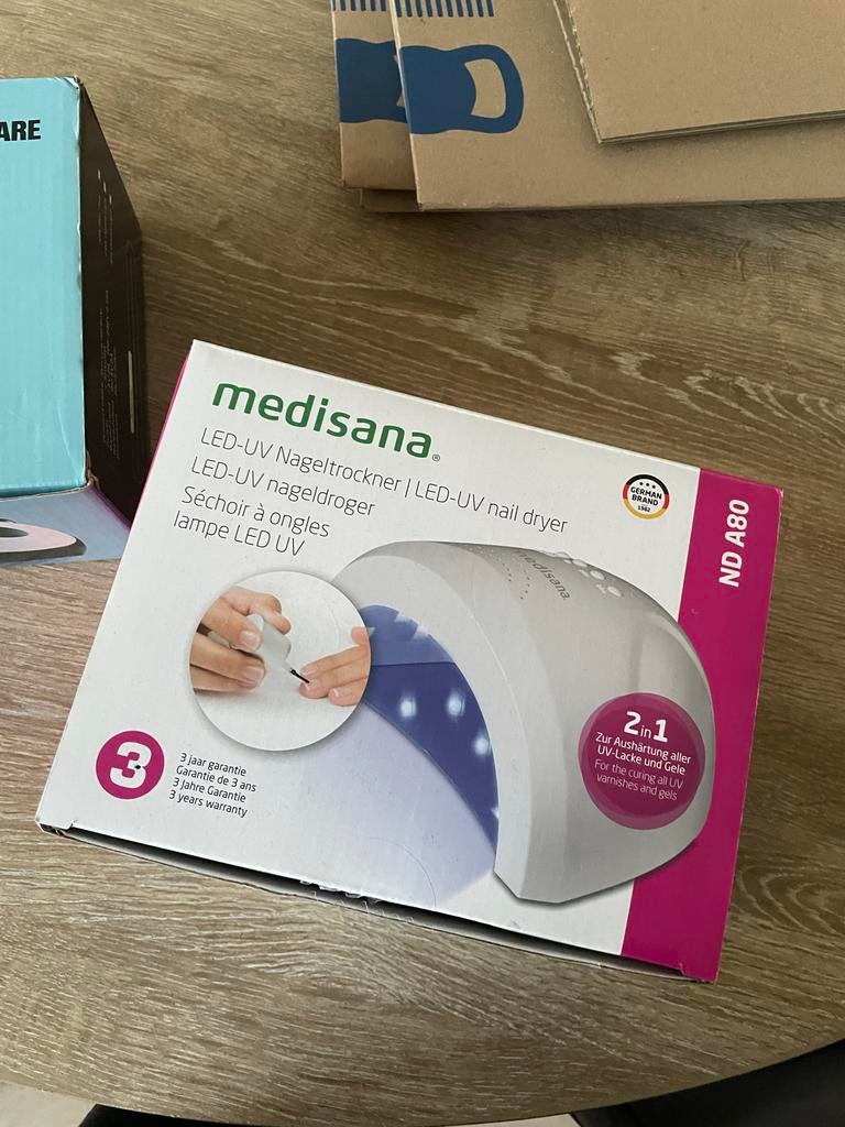 Medisana LED-UV nageldroger en Panda LED/UV lamp, Wit, Nieuw, Ophalen of Verzenden, Handen en Nagels