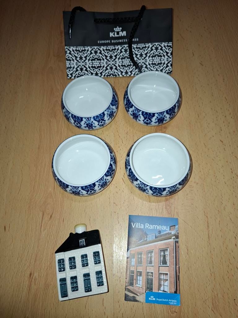 🐣KLM huisjes🐣  huisje 106 en  ......., Verzamelen, KLM Huisjes, Ophalen of Verzenden, Nieuw, 81 t/m 91, Gevuld