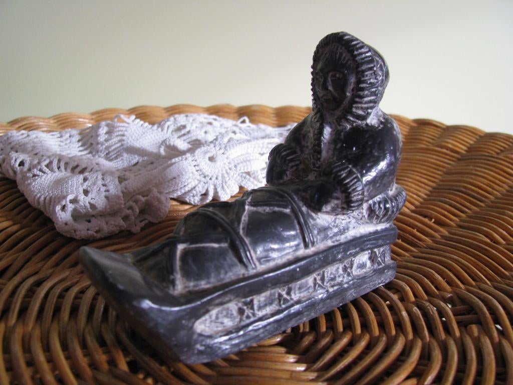 Wolf Canada * Eskimo in slee *, Ophalen of Verzenden, Zo goed als nieuw, Mens