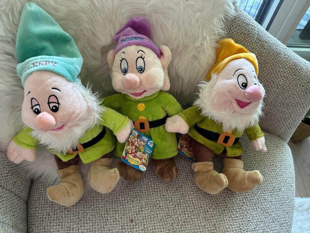 Disney dwergen, Ophalen of Verzenden, Sneeuwwitje of Doornroosje, Zo goed als nieuw, Beeldje of Figuurtje