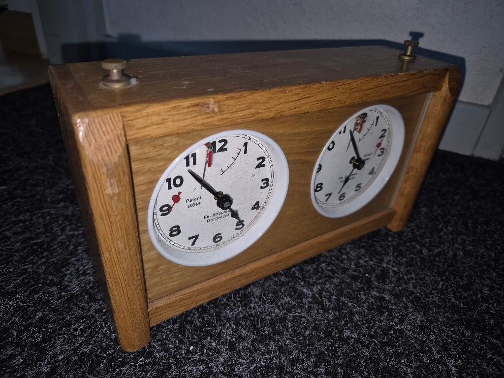 Klassieke Koopman schaakklok, Ophalen of Verzenden