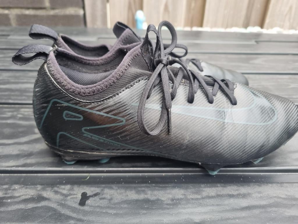 Voetbalschoenen Nike maat 37.5, Maat XS of kleiner, Ophalen, Schoenen