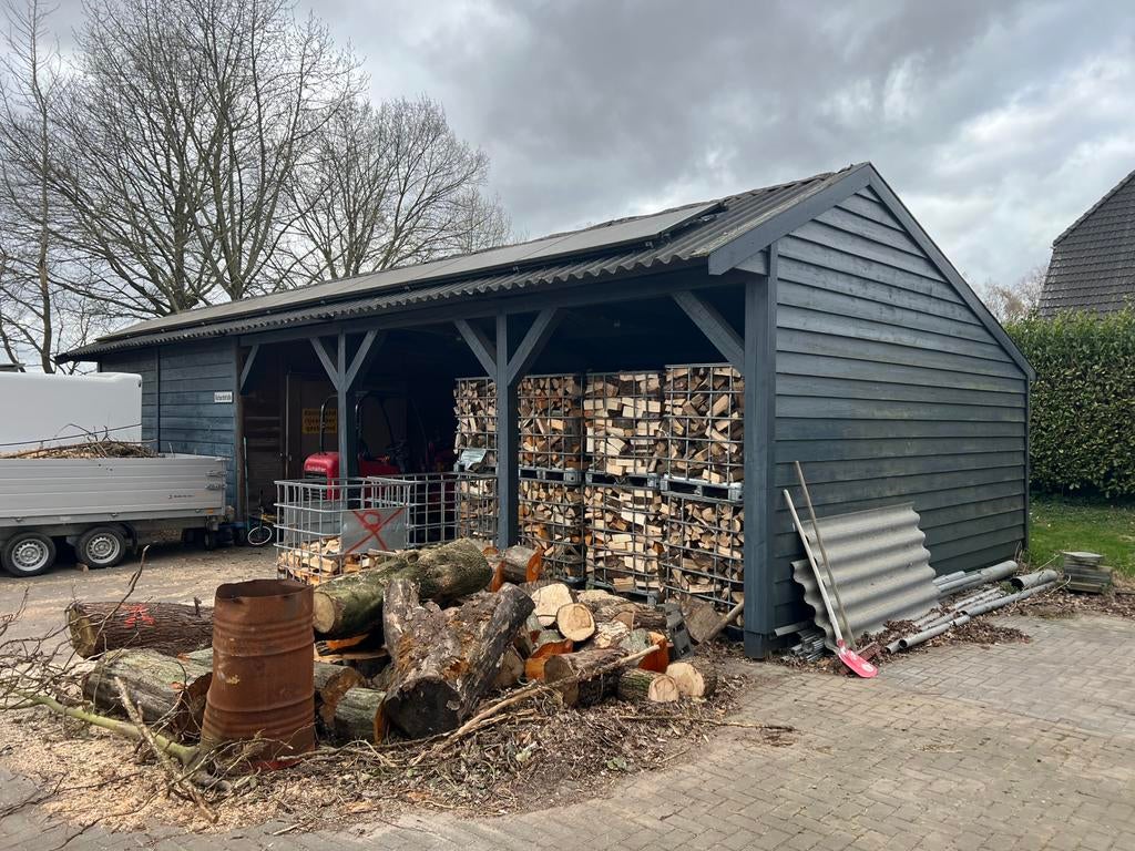 Machine loods / kapschuur / overkapping, Ophalen, Gebruikt, Douglas, Nvt