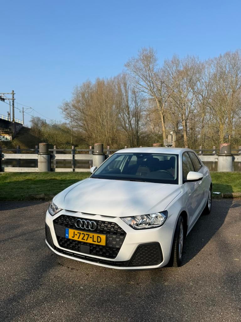 Audi A1 Sportback Pro Line | 2020 | Wit metallic |, Auto's, Audi, Voorwielaandrijving, Stof, A1, 95 pk