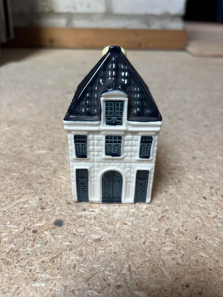 KLM Huisje nummer 64, Ophalen of Verzenden, Gebruikt, 61 t/m 80