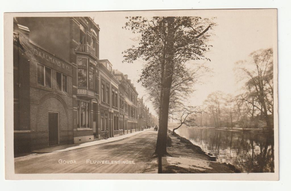 Gouda - Fluweelensingel * Fotokaart / vd List / Bromografia, Ophalen of Verzenden, 1920 tot 1940, Ongelopen, Zuid-Holland